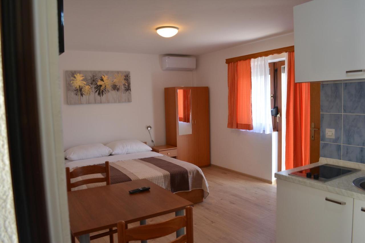 Guesthouse Andja Smoljanac Luaran gambar