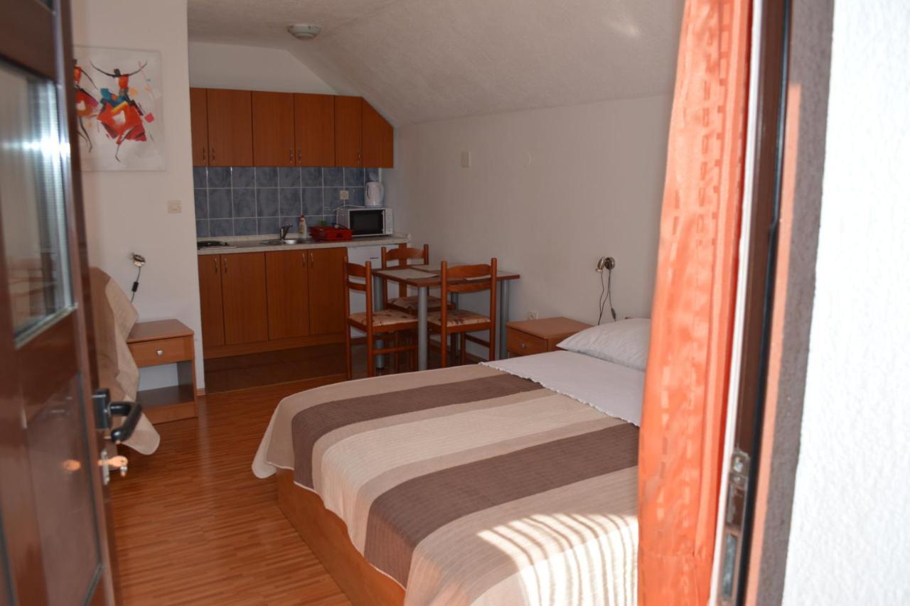 Guesthouse Andja Smoljanac Luaran gambar